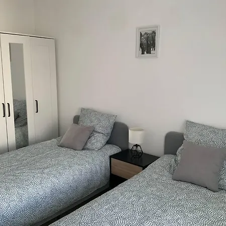 Logement Cosy Climatise Avec Parking Aix-en-Provence Exterior photo